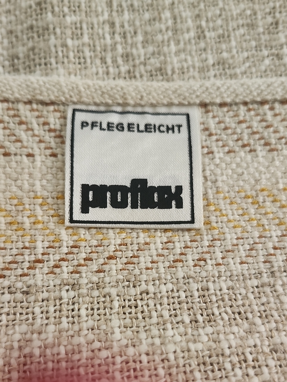 German Table Runner - Picture 5 of 5